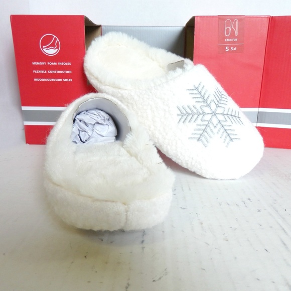 Charter Club Snowflake Slippers White S , L, XL - Picture 3 of 5